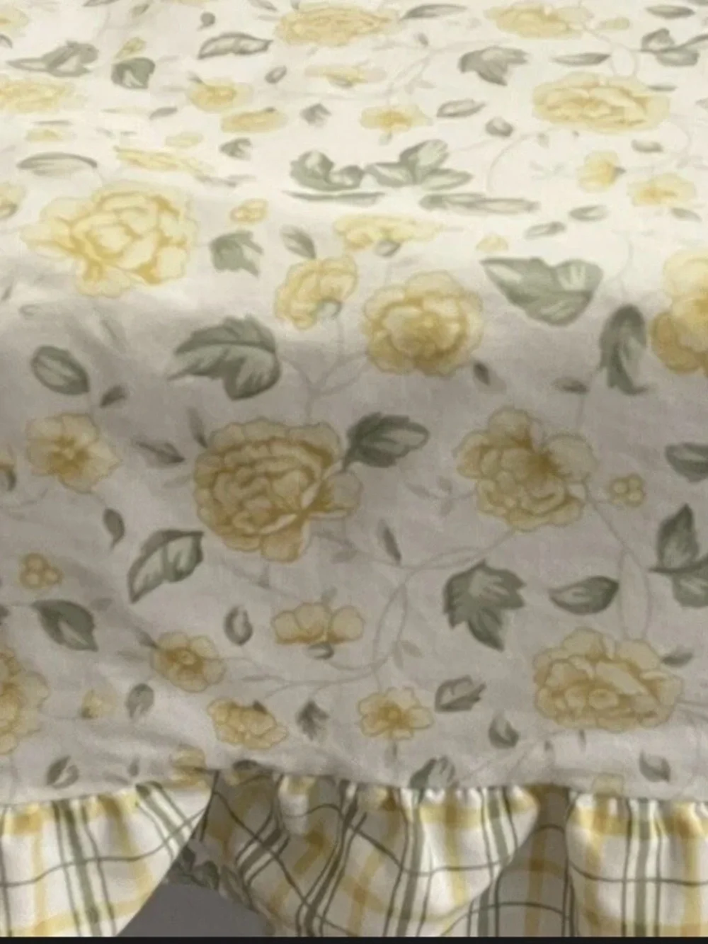 Waverly Table Topper Cover Yellow and Green Floral Cotton tablecloth 35x35